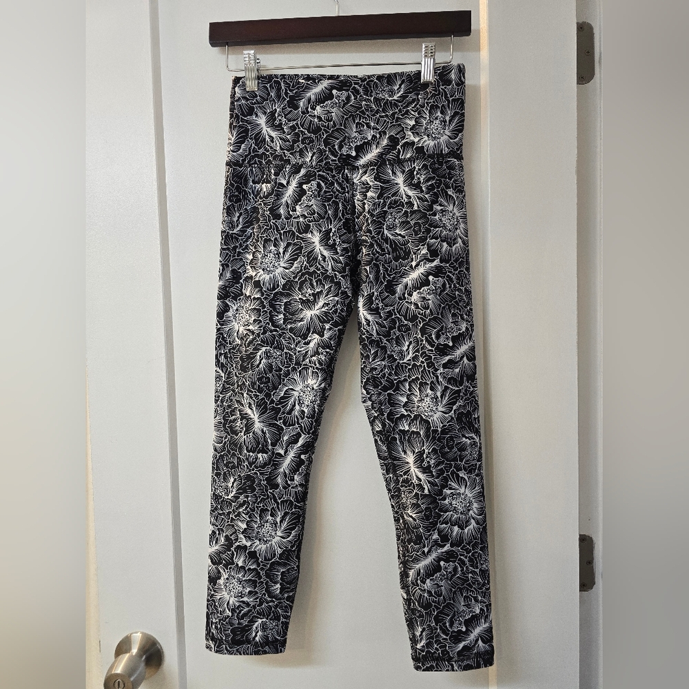 Balance Collectiom Black and White Floral Leggings